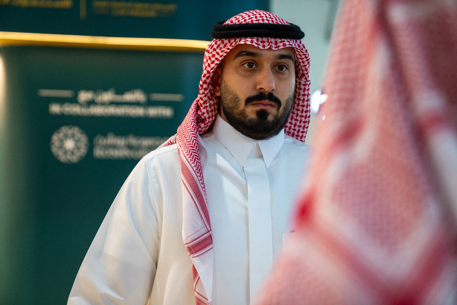 بورتريه مهني داخل الجناح